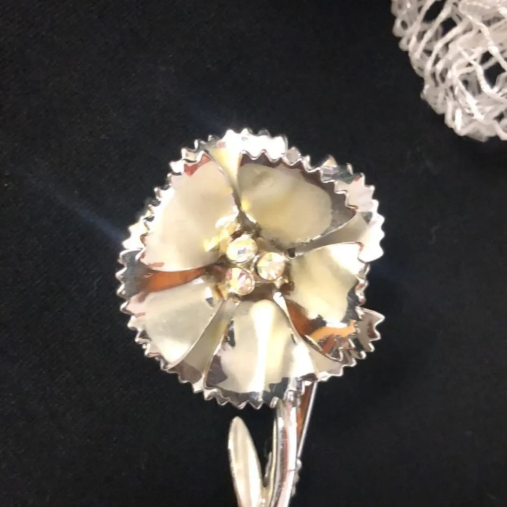 Vintage Silver Tone with Matte Color Three Rhinestones Carnation Brooch